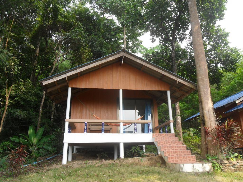 Elephant & Castle Bed and breakfast